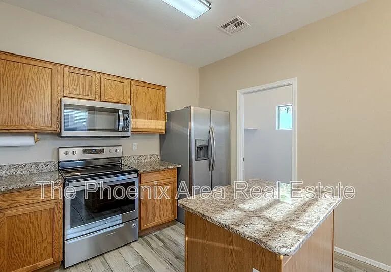 29189 N Shannon Dr — Photo 9