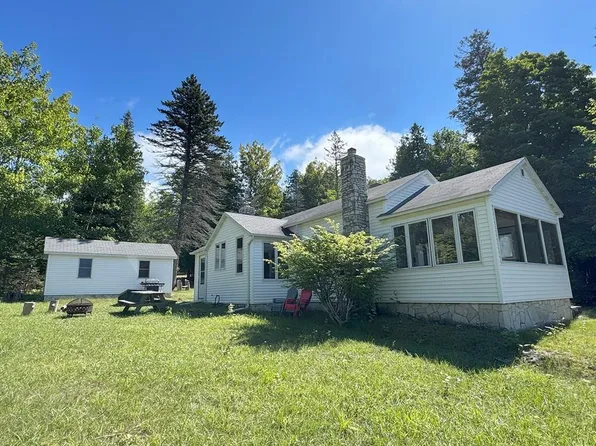 1403 Old West Harbor Rd, Washington Island, WI 54246