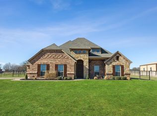 204 Lone Star Way, Joshua, TX 76044