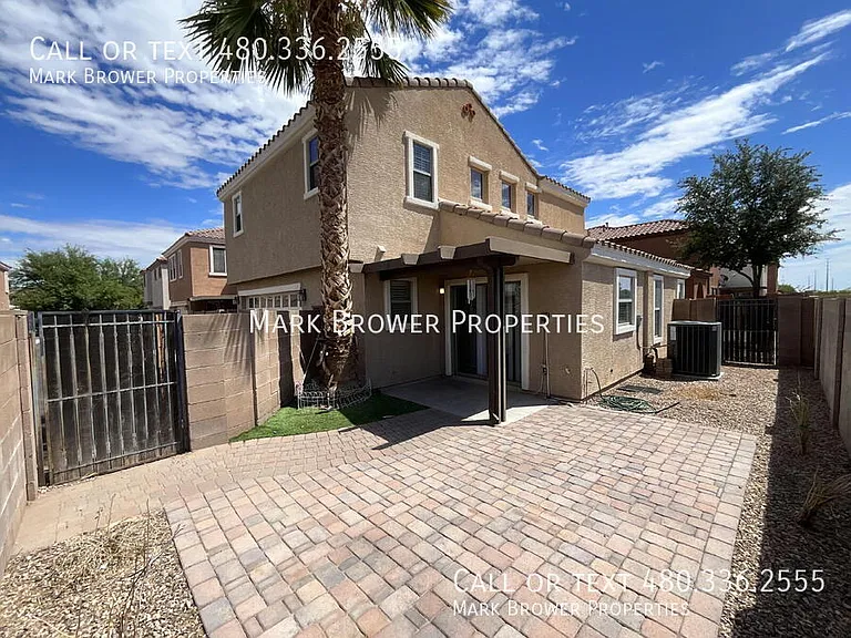 2751 E Bart St — Photo 3