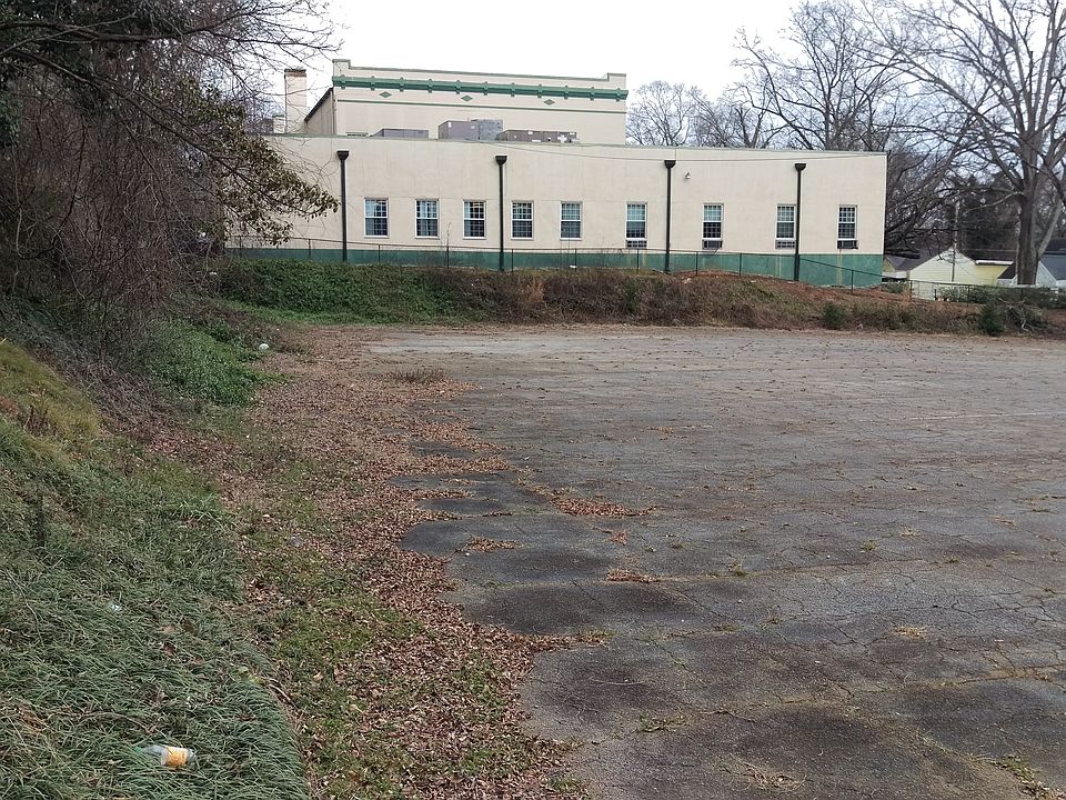 2nd image of 0 Temple Ave