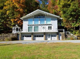 4175 Old Webb Creek Rd, Gatlinburg, TN 37738