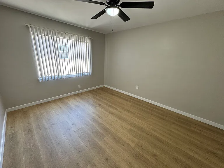 5314 Franklin Ave #8 — Photo 9