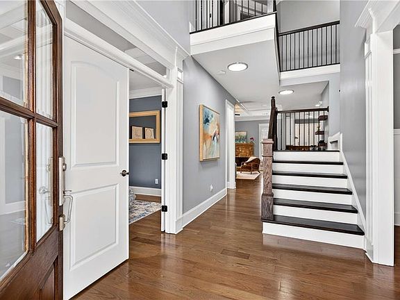 5th image of 504 Tackett Farms Rd