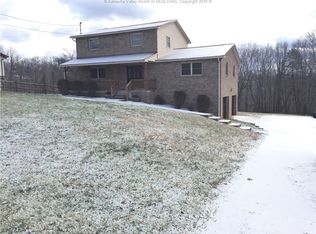 689 Childress Rd, South Charleston, WV 25309