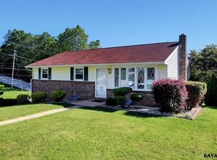 1 Logan Heights Rd, York, PA 17403