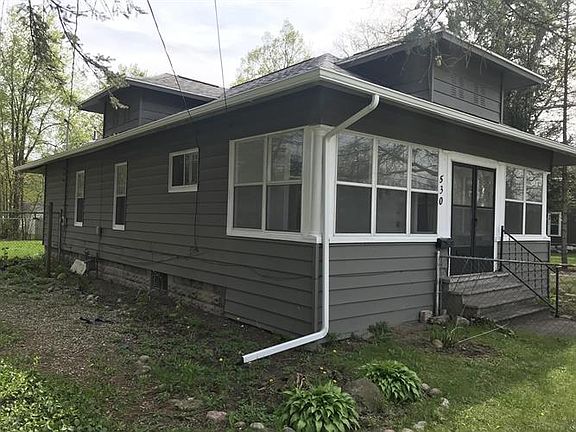2nd image of 530 Lake St