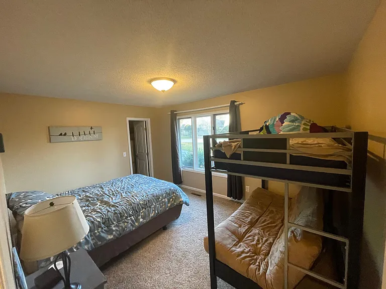 Front bedroom sleeps 5