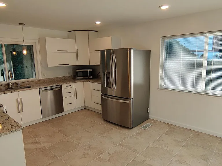 81 Forestvale Dr — Photo 11