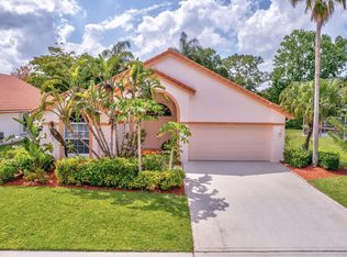 2445 Stonegate Dr, Wellington, FL 33414