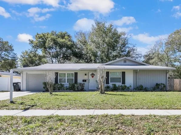 17504 Brandywine Dr, Lutz, FL 33549