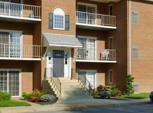 550 S Dupont Pkwy APT 01B, New Castle, DE 19720