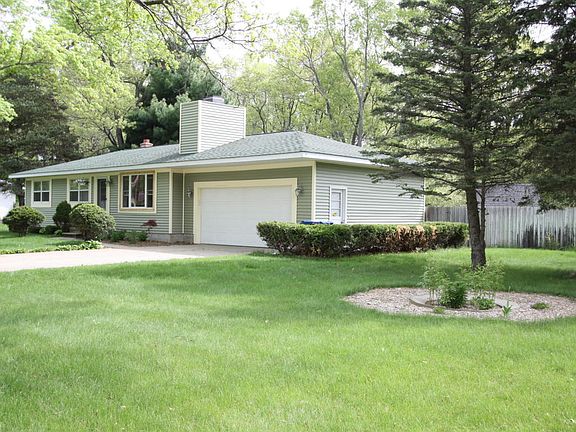 2nd image of 1818 N Sheridan Dr