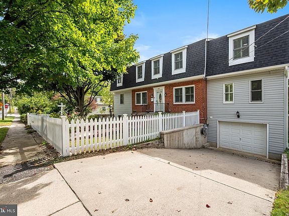 3rd image of 406 Leighton Ave