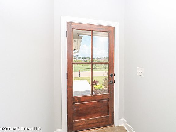4th image of 720 Sawgrass Lakes Dr