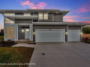 589 Titanium Trl, Haslett, MI 48840