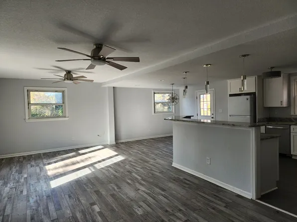 2550 Reagan Ave APT A, Virginia Beach, VA 23454
