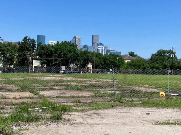 1402 Palmer St, Houston, TX 77003