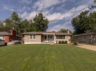 8004 Bluebonnet Rd, Louisville, KY 40258