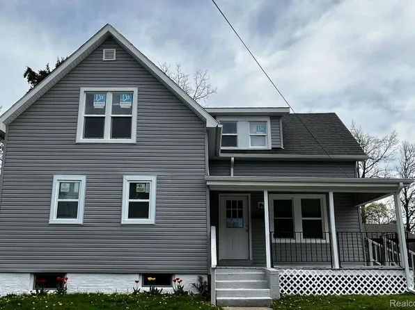417 E Hunt St, Adrian, MI 49221