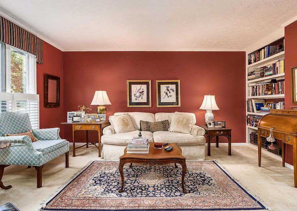 1st image of 146 Corbins Mill Dr