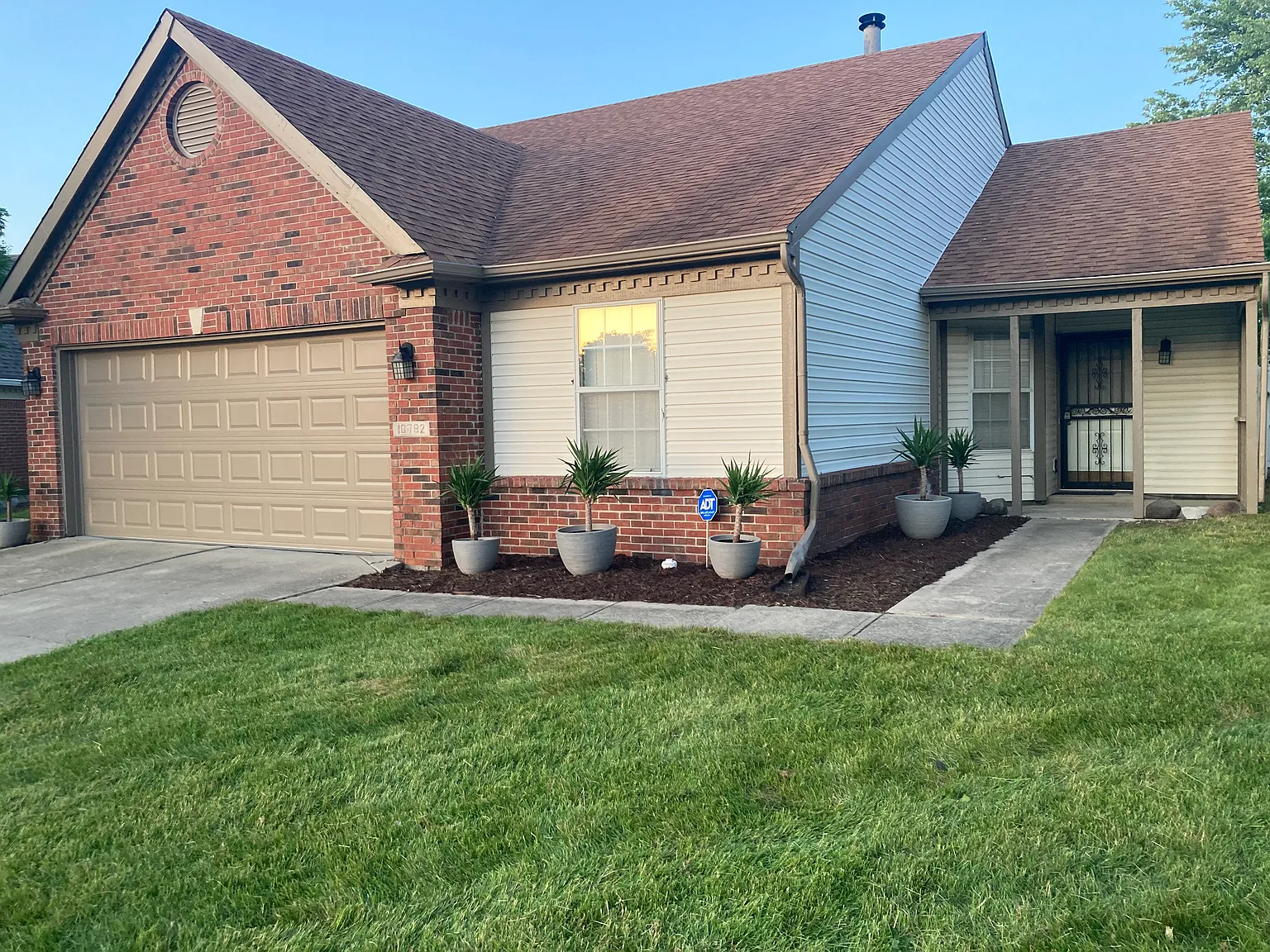 3 bed, 1470 sqft, $2,200 — Photo 4
