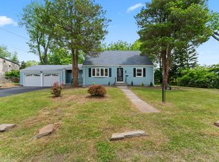 88 Wilcox St, Bridgeport, CT 06606
