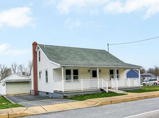 247 S York St, Etters, PA 17319
