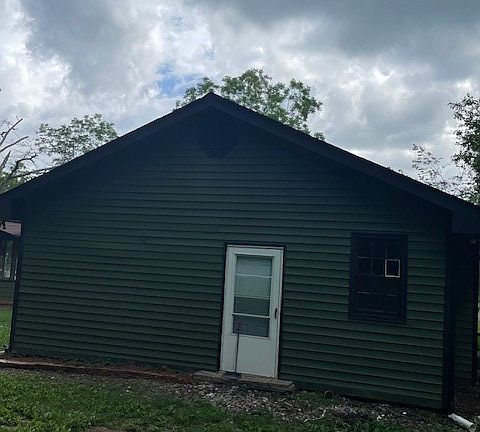 4th image of 1779 Shirey Rd