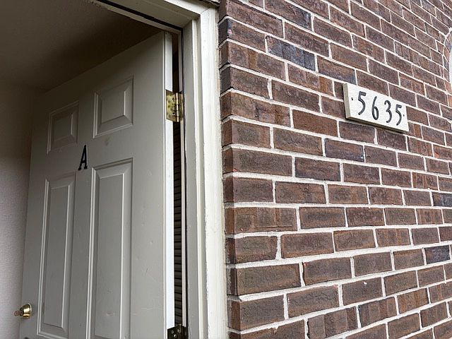1st image of 5635 Beachwood Dr #A