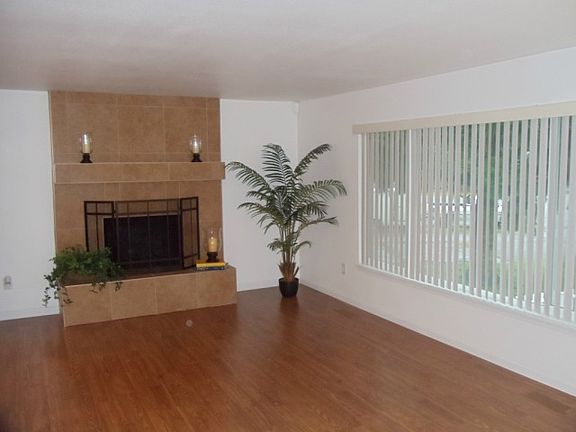 3rd image of 4503 127th Pl NE