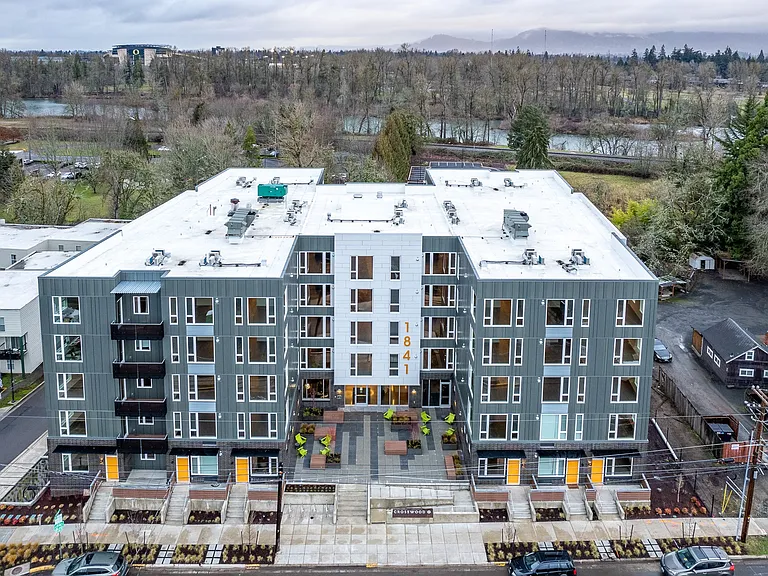 Crosswood | Exterior
