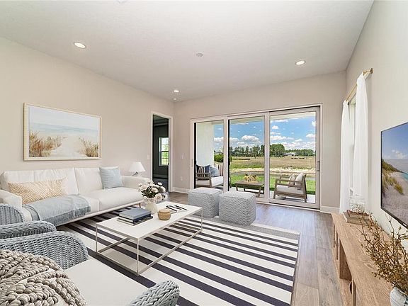 3rd image of 35517 Stableton Ln