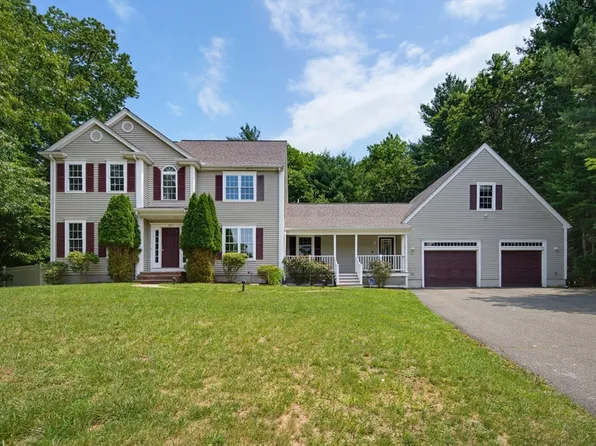 171 Buck Knoll Rd, Raynham, MA 02767