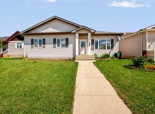 2806 S 22nd St, Nanton, AB T0L1R0