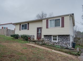 290 Mockingbird Ln, Madisonville, KY 42431