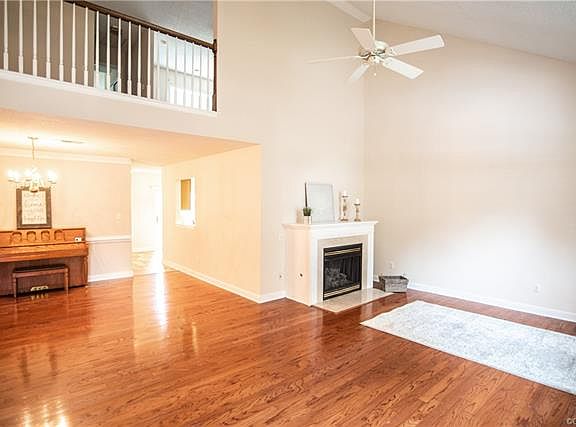 5th image of 613 Bellerive Ct