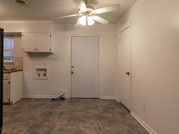 5th image of 1202 Greenwood Ave