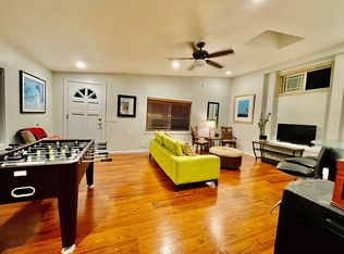 1685 Piikea St, Honolulu, HI 96818