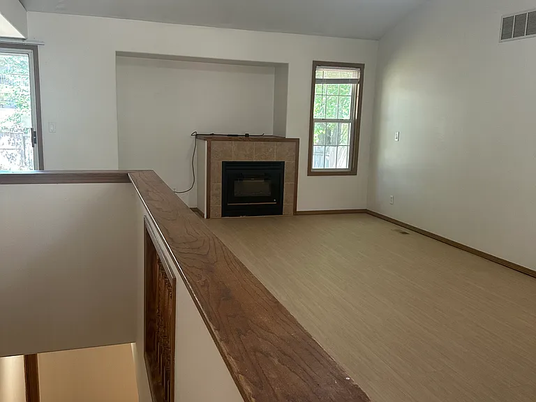 1324 N Rawhide St — Photo 2