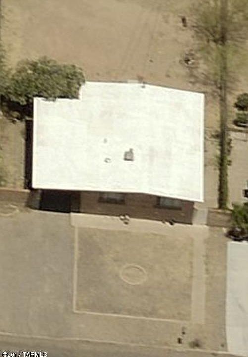 2nd image of 2911 E 24th St