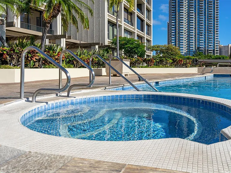 1650 Ala Moana Blvd #503 — Photo 6