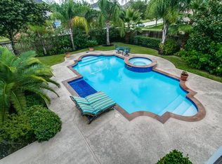 2312 Paradise Canyon Dr, Pearland, TX 77584
