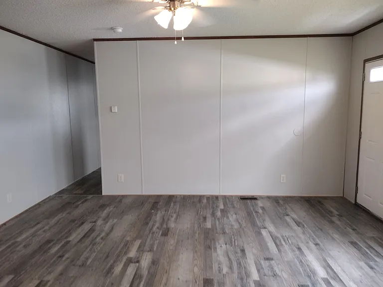 108 Ashford Dr — Photo 10