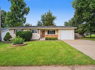 2180 David Dr, Florissant, MO 63031