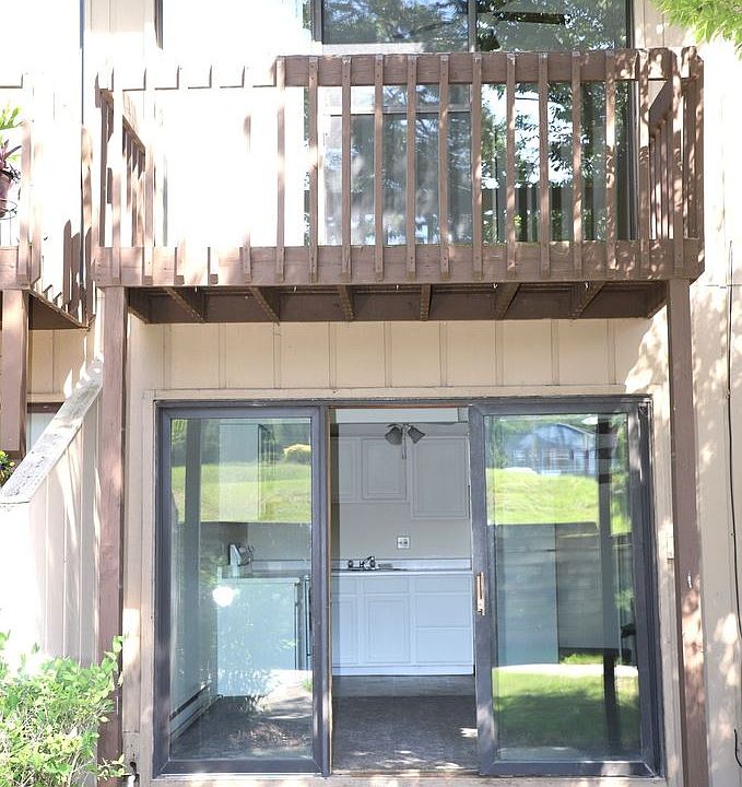 1st image of 42 Nassau Ct APT 5