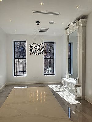 1st image of 193 Hancock St #1