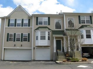 1013 Lexington Blvd, Bethel, CT 06801