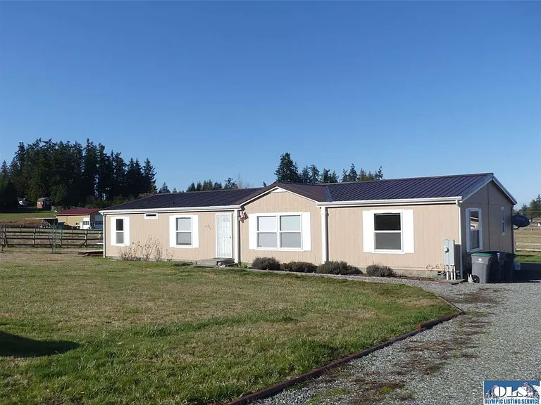144 Nicki Ln — Photo 1