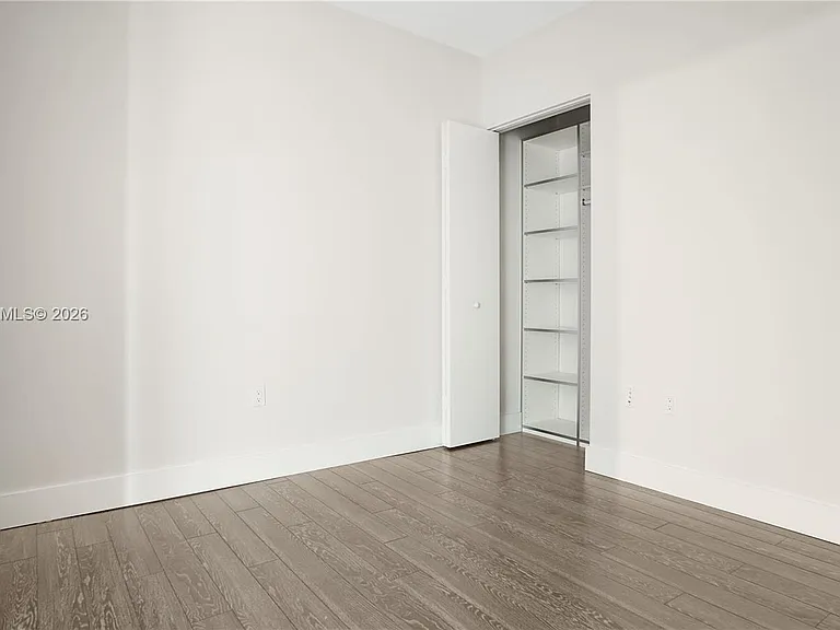 92 SW 3rd St #1803 — Photo 14